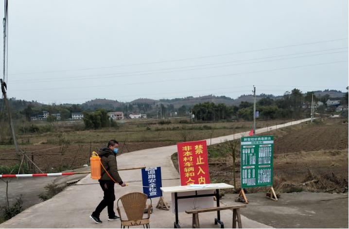 让党旗飘扬在抗疫路上,党旗飘扬党员一线抗疫