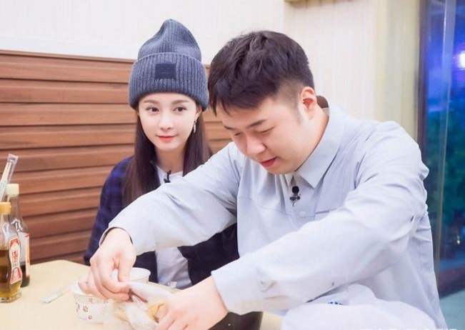 杜海涛沈梦辰合体亮相秀恩爱,杜海涛和沈梦辰合体出席活动