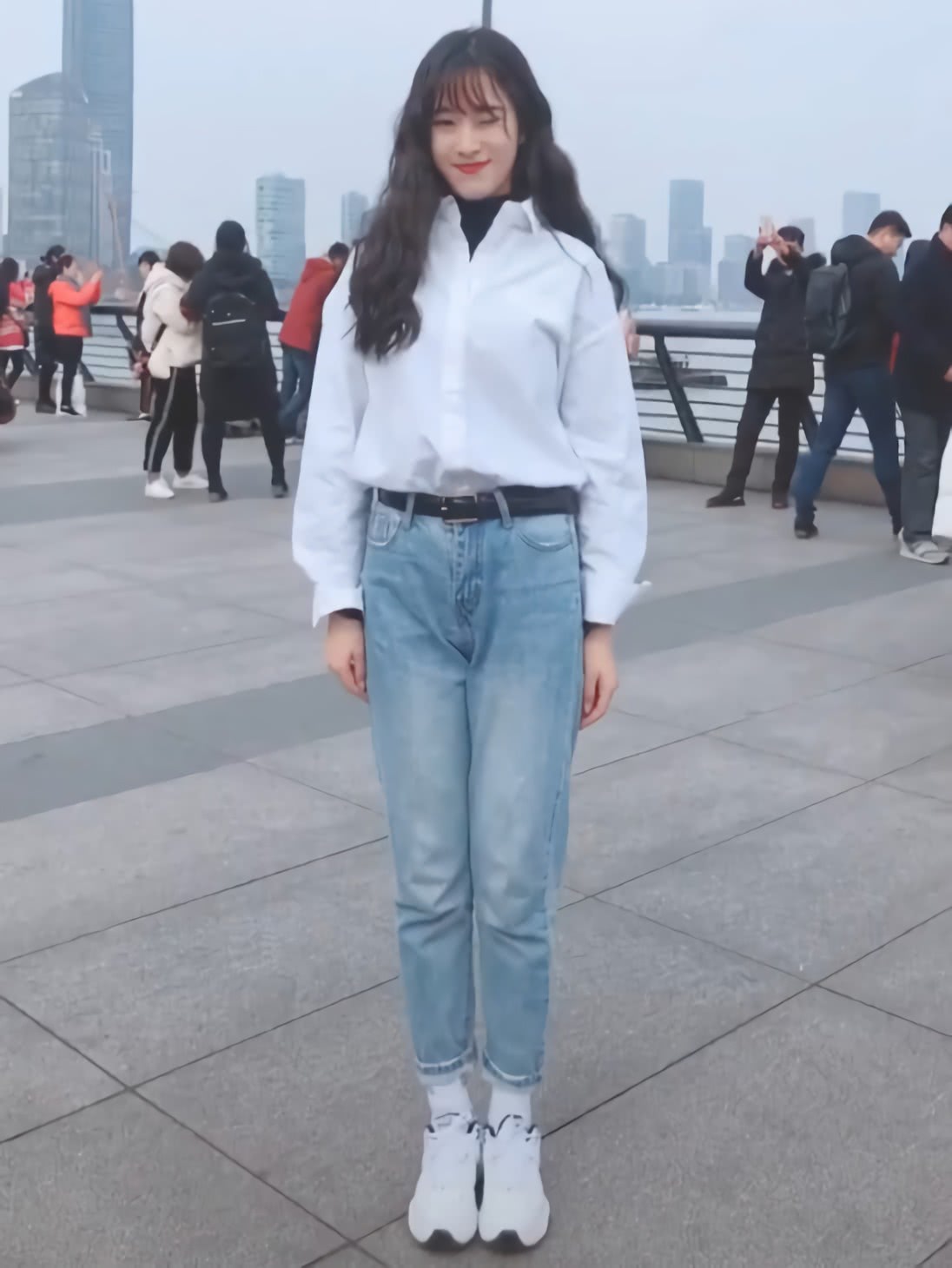 兔子鞋高帮搭配,兔子鞋应该怎么搭配