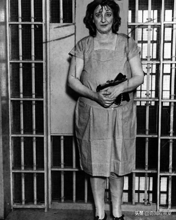 史上最强老王，妻子将情人藏进家中长达10年，丈夫却浑然不知