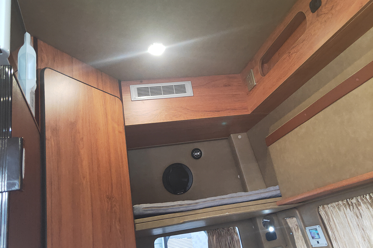 福特新世代短轴b型房车最新款,途酷福特b型房车6座6床