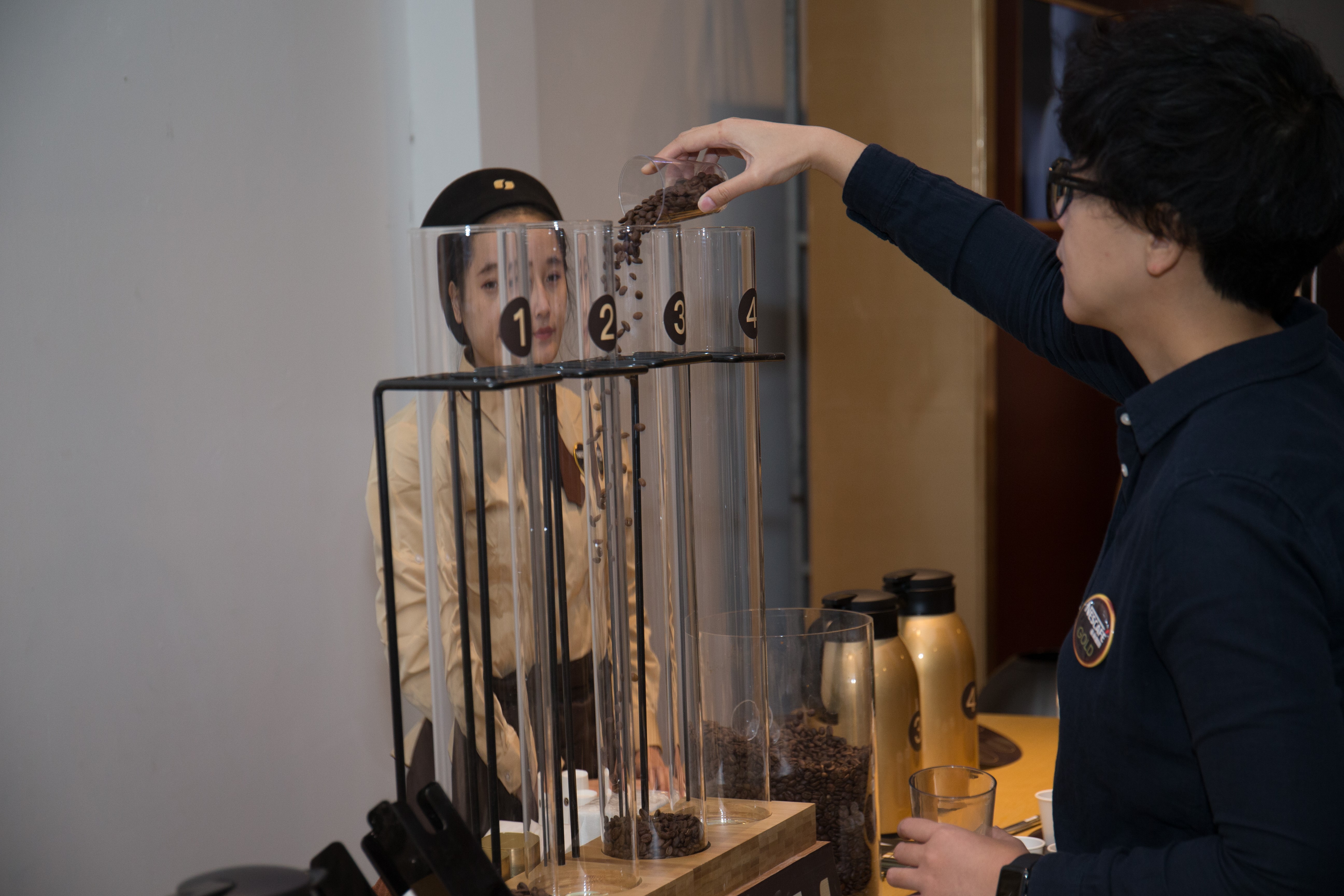 此刻匠心,因你纯粹,雀巢咖啡“金牌实验室”发现咖啡醇香奥秘