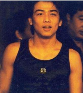 杨烁为什么这几年不红了,杨烁为什么突然不红了