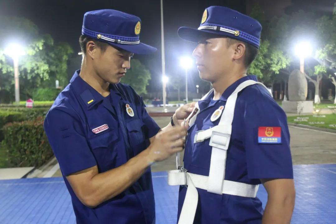 应急救援队伍主要装备,应急救援装备配备齐全有效