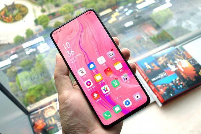 “净空区”没了，Reno最强信号的秘密在这里