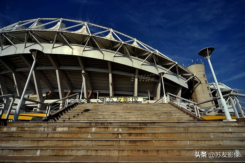 湖北武汉体育场,武汉体育中心馆