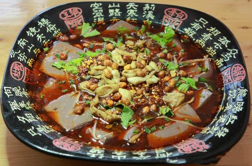 有着“九沟十八岔”的湖水和“水上迷宫”之称的石象湖生态风景区