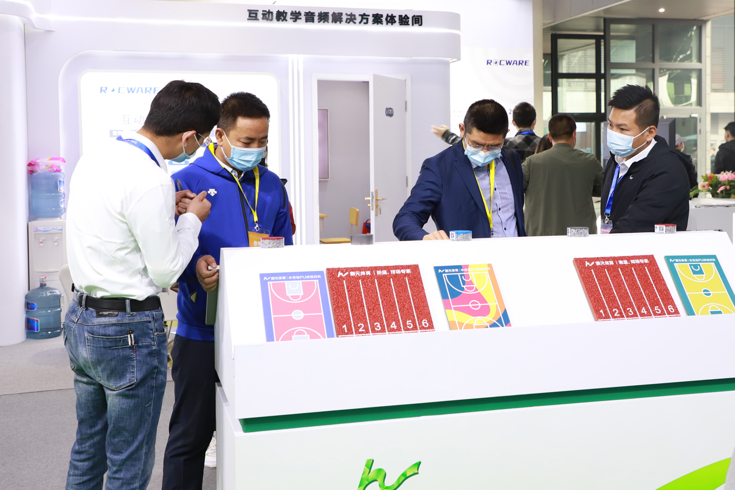 鐏忓厓浣撹偛閲屾按,鐏忓厓浣撹偛