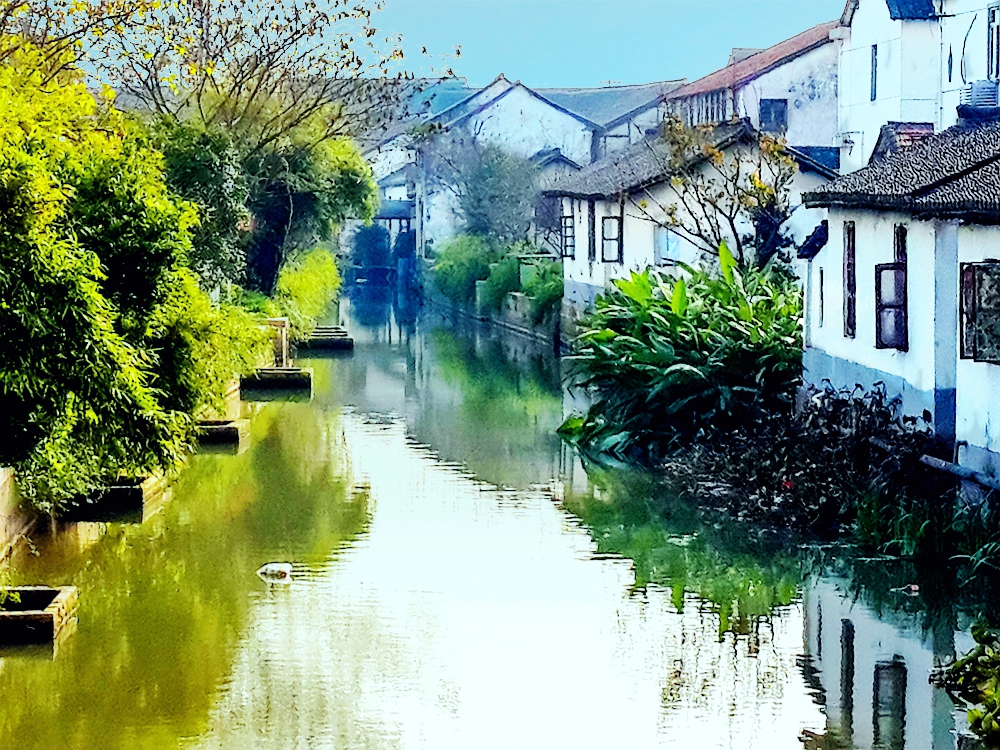 一座被人遗忘的乡村古宅,一座古村落