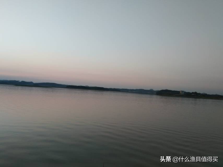 冬天钓鲫鱼小综合鱼竿,寒潮大风天钓鱼