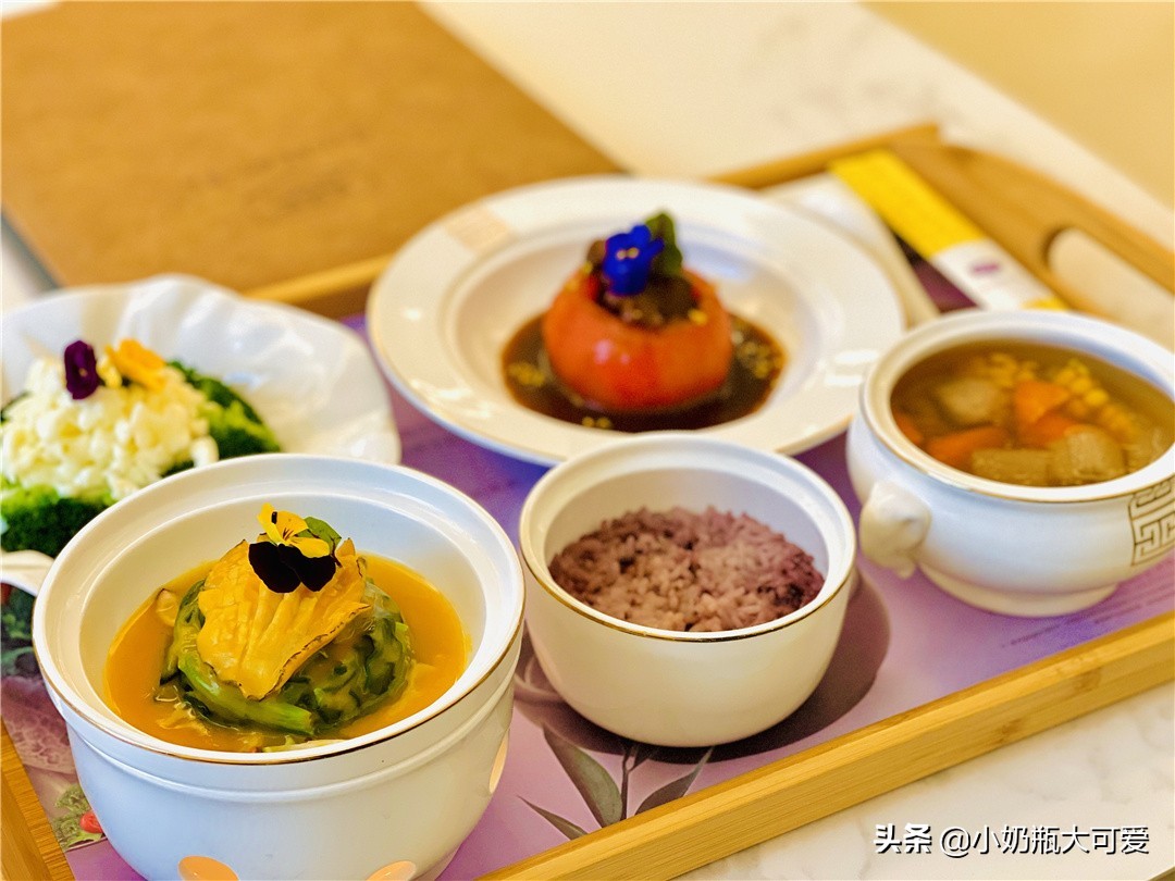 早产儿生出只有两斤半的小公举,早产两斤半的小公举