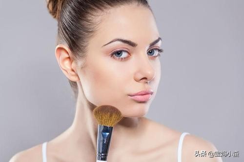 化妆品的正确使用顺序,化妆品的使用顺序和顺口溜