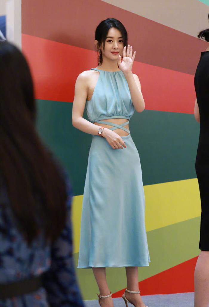 赵丽颖当妈后再现少女腰,赵丽颖最新视频穿半身黄裙秀身材