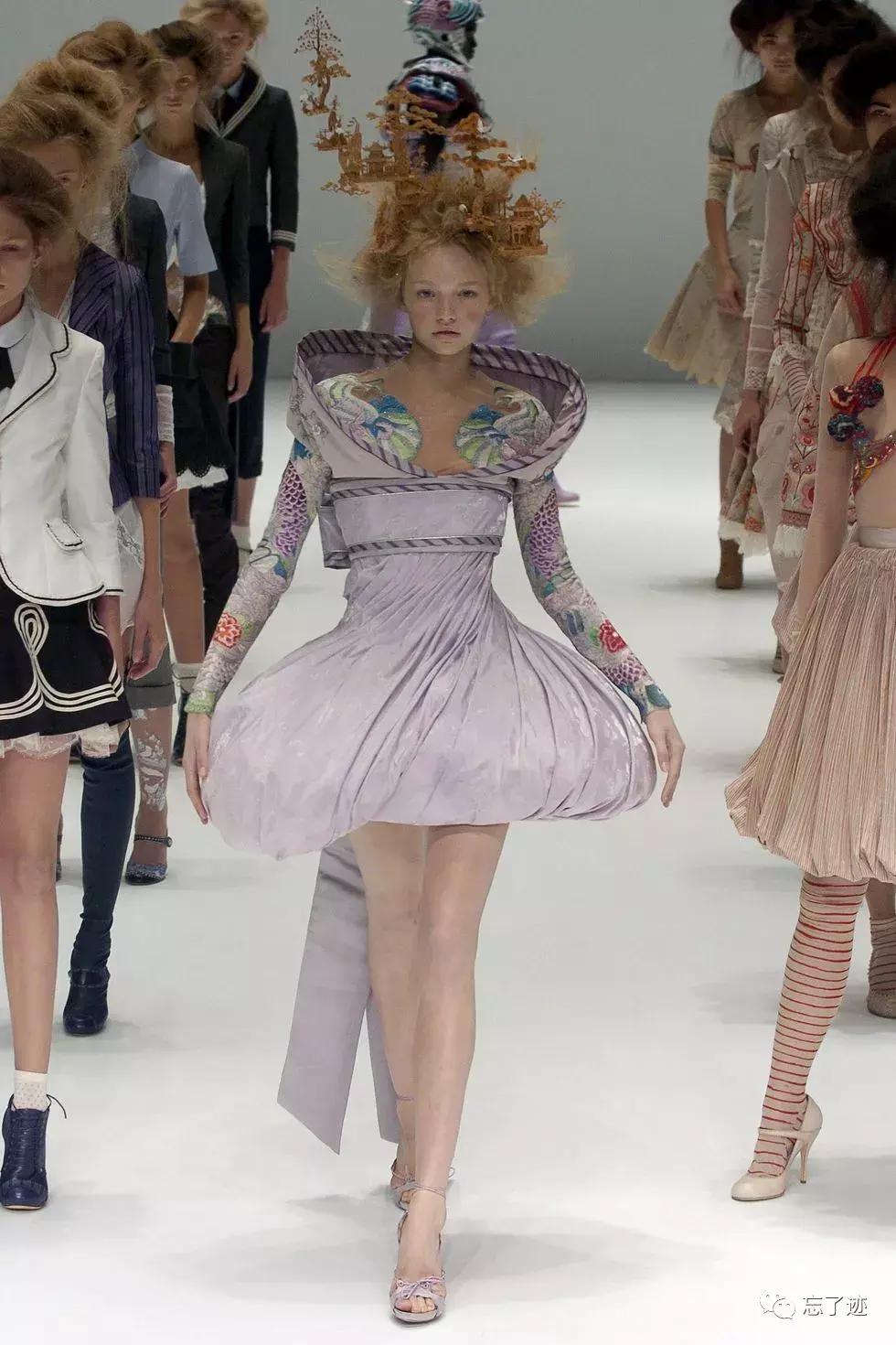 坎普破风系列,坎普风艺术