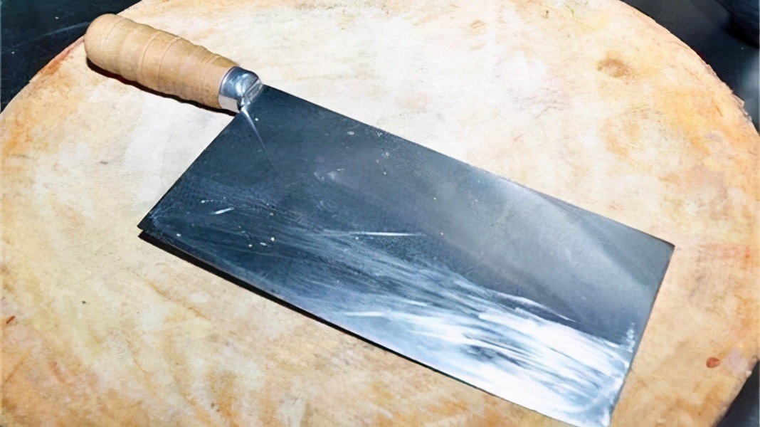 正确的磨刀方法竖磨还是横磨好,磨刀横磨还是竖磨