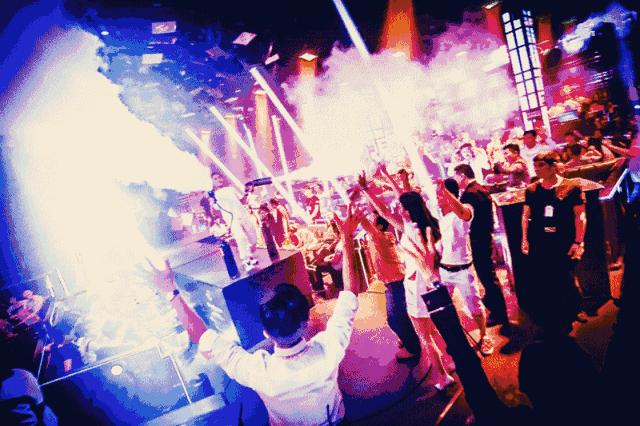 吉林卫视:2021迎冬奥环球跨年冰雪盛典,强烈来袭,这里有一切你想要的精彩