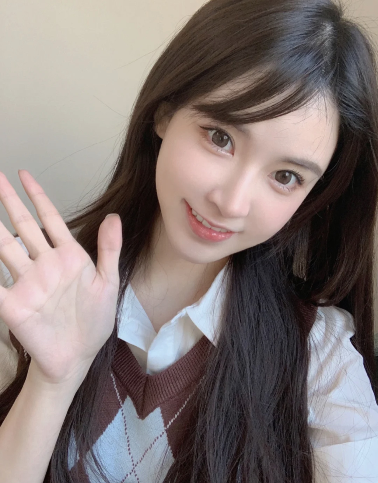 哪种口红好看又滋润不掉色,如何挑选出最适合自己的口红色号