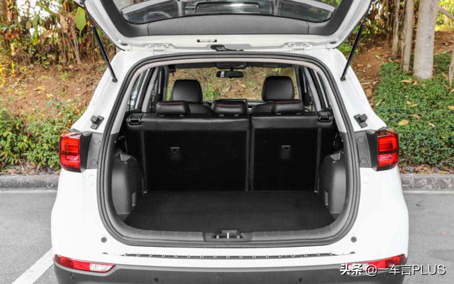 变速箱从爱信换成双离合,月均销量6千多辆,长安CS75还能买吗?