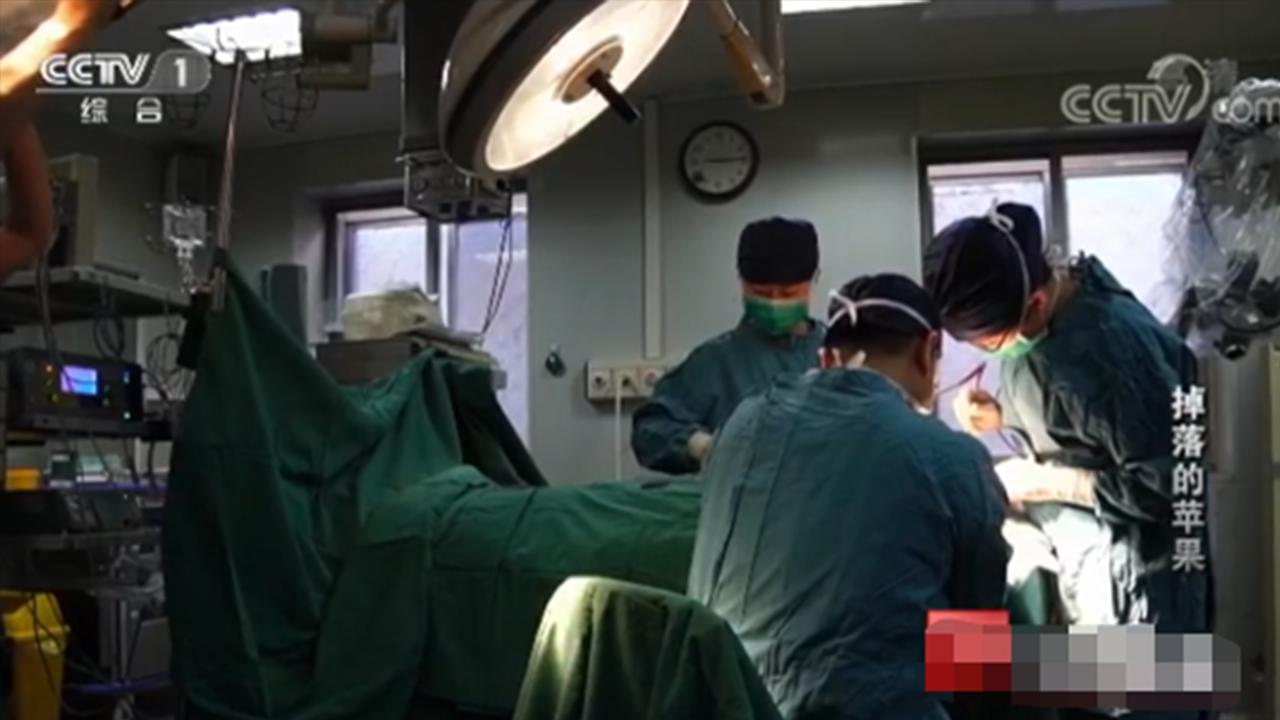 婴儿被砸苹果后续,东莞楼上扔苹果砸中婴儿