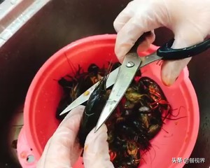 小龙虾最简单的做法去头的小龙虾,六种小龙虾哪种做法最好吃