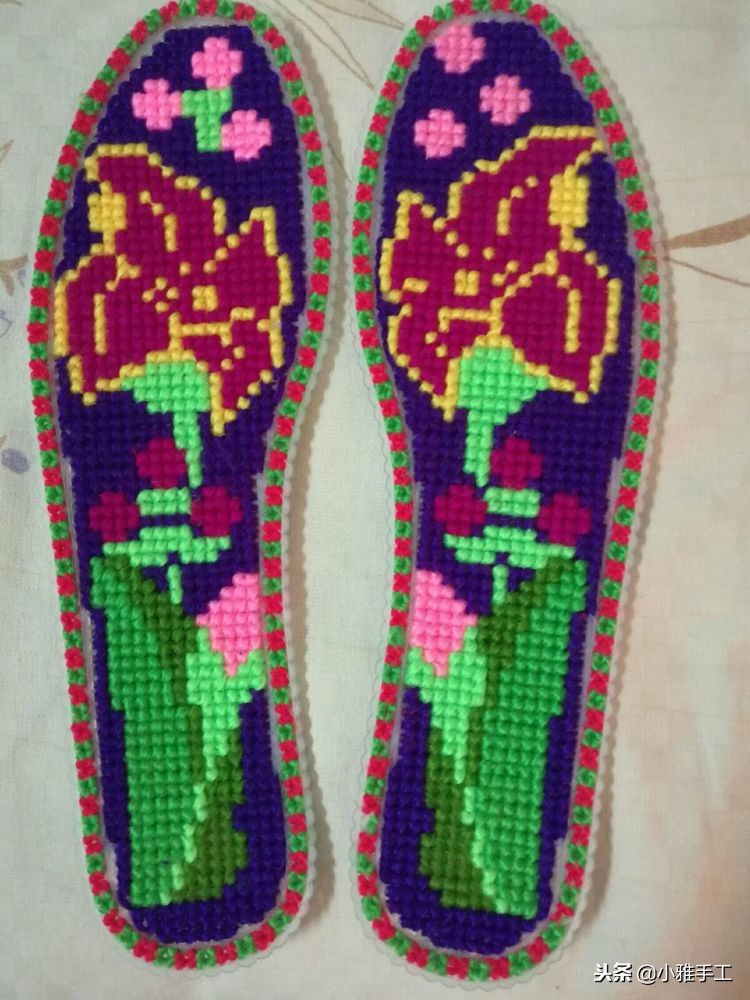 云南小巧妹自做鞋垫刺绣教程,孙姐手工刺绣鞋垫教程