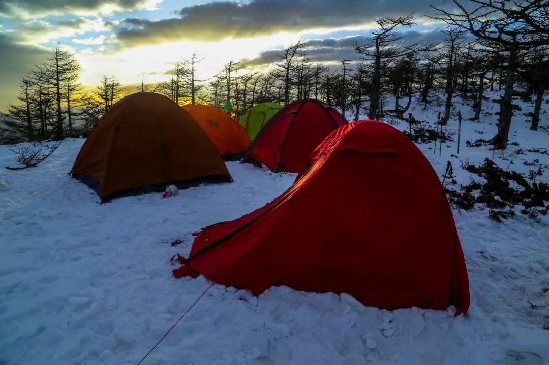 国内100条徒步路线,一生必去的10条徒步线