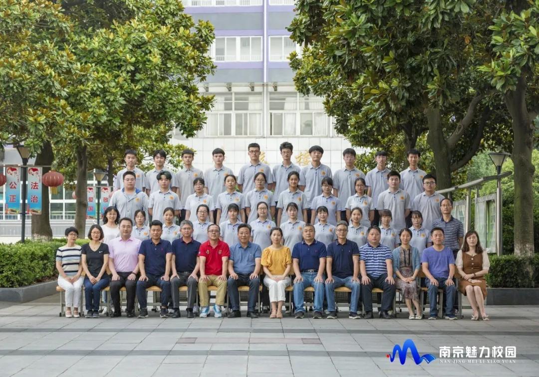 毕业纪念册六年的回忆,高三11班毕业纪念册