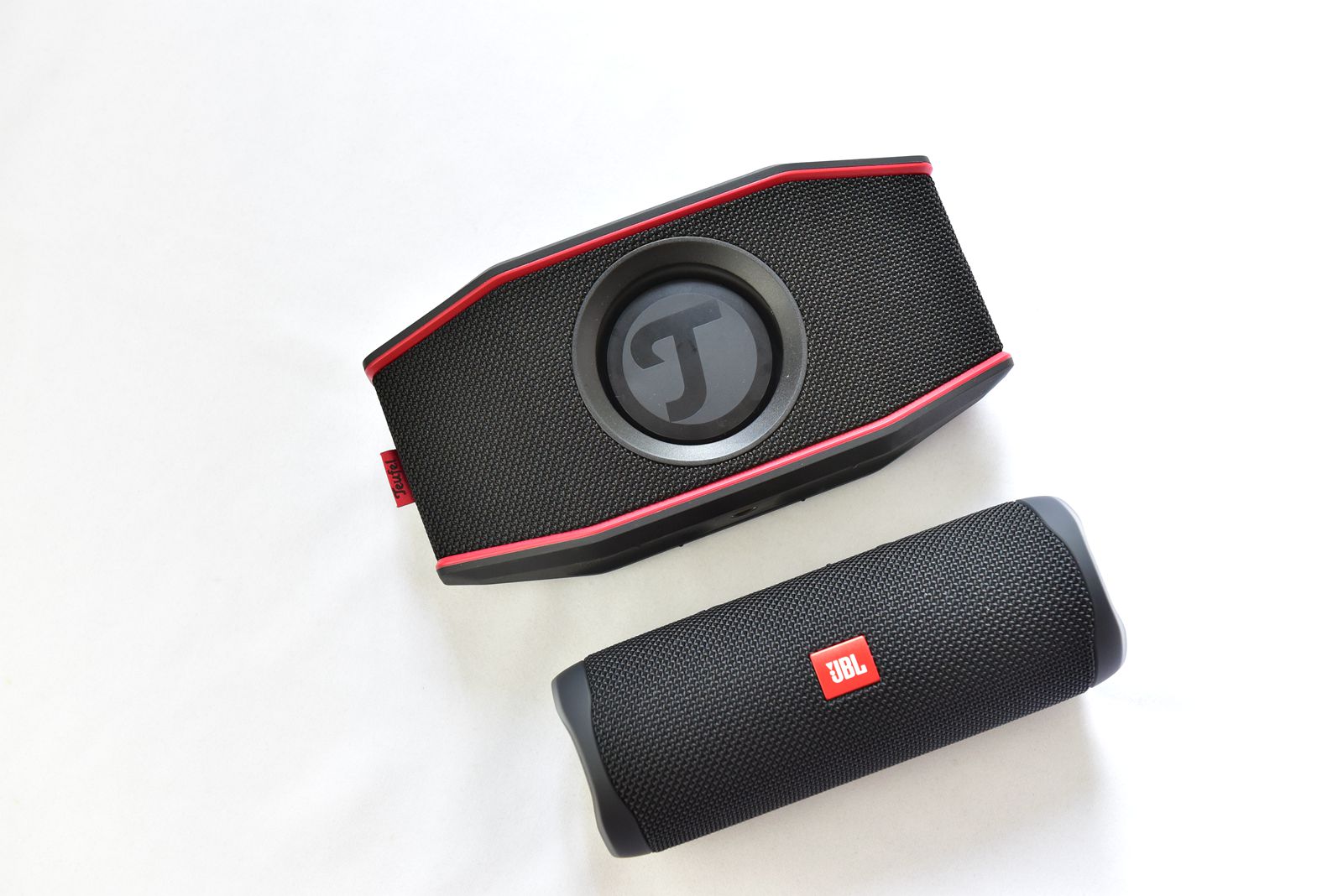 拼多多上jbl蓝牙音箱靠谱吗,jblflip5蓝牙音箱评测