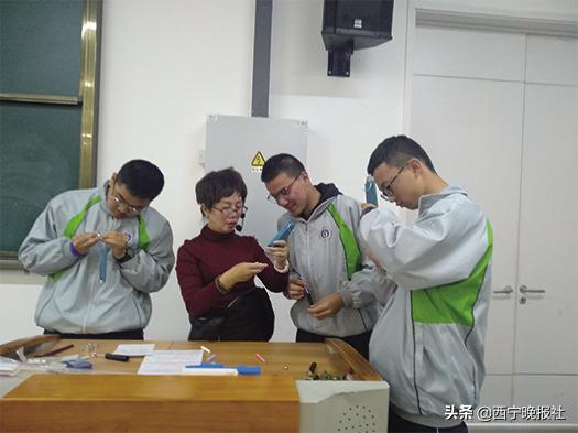 北京外国语大学国际本科招生条件,西宁北京新华联外国语学校