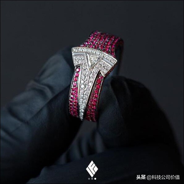 特斯拉和钻石,特斯拉镶嵌钻石