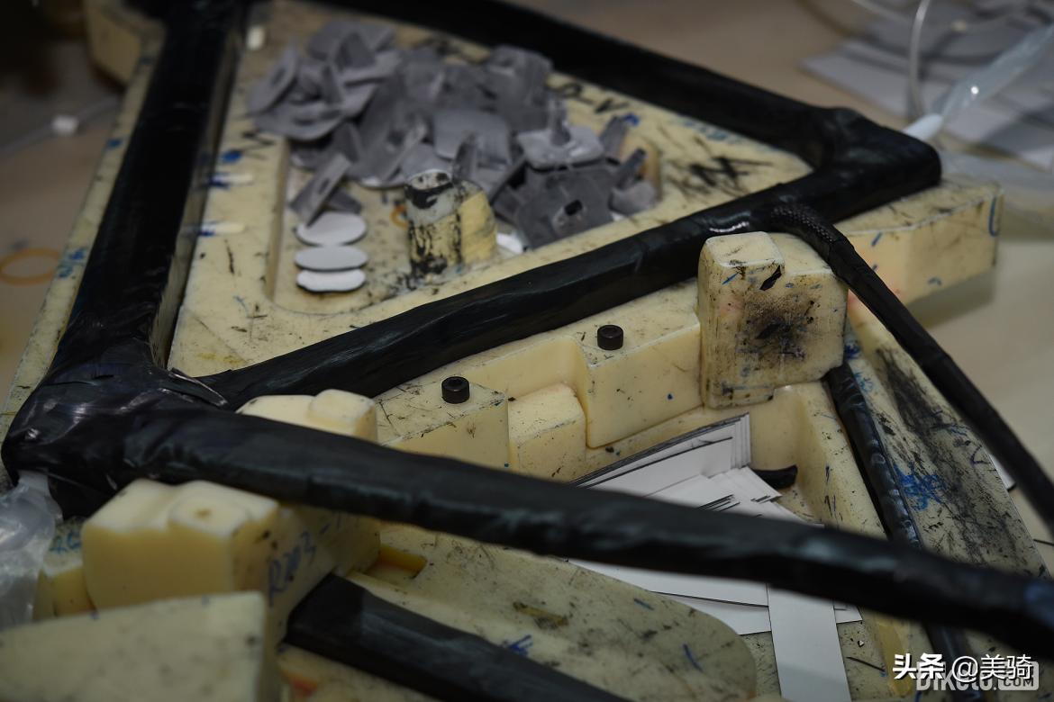 碳纤维车架快客,顶级碳纤维车架制造