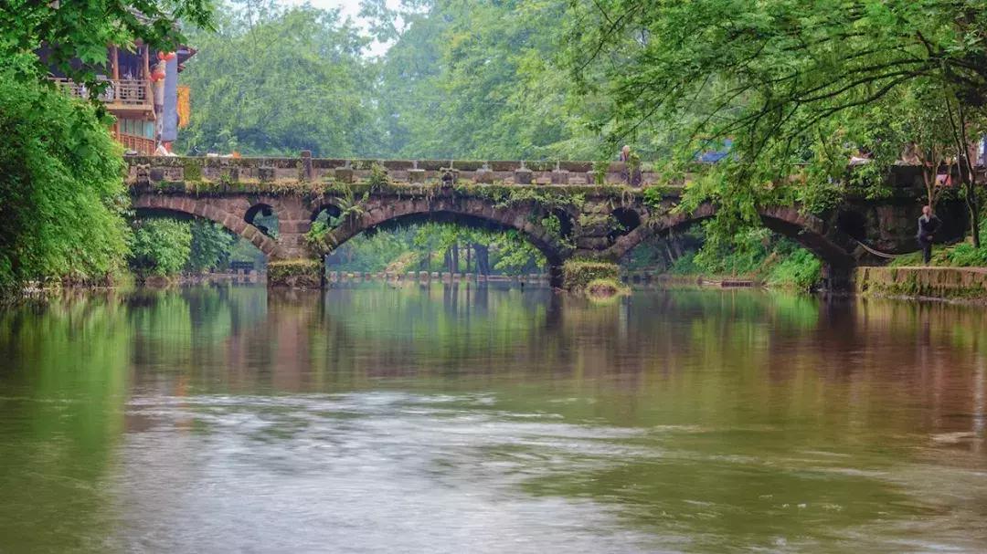 成都周边旅游人气最旺的十大古镇,成都附近的古镇最值得去的是哪个
