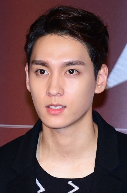 三个人的爱情独角戏,恋爱剧情独角戏