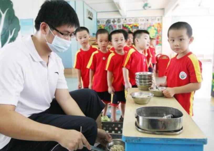 社会上未来十年最吃香的男生专业,有前途的男生十大专业