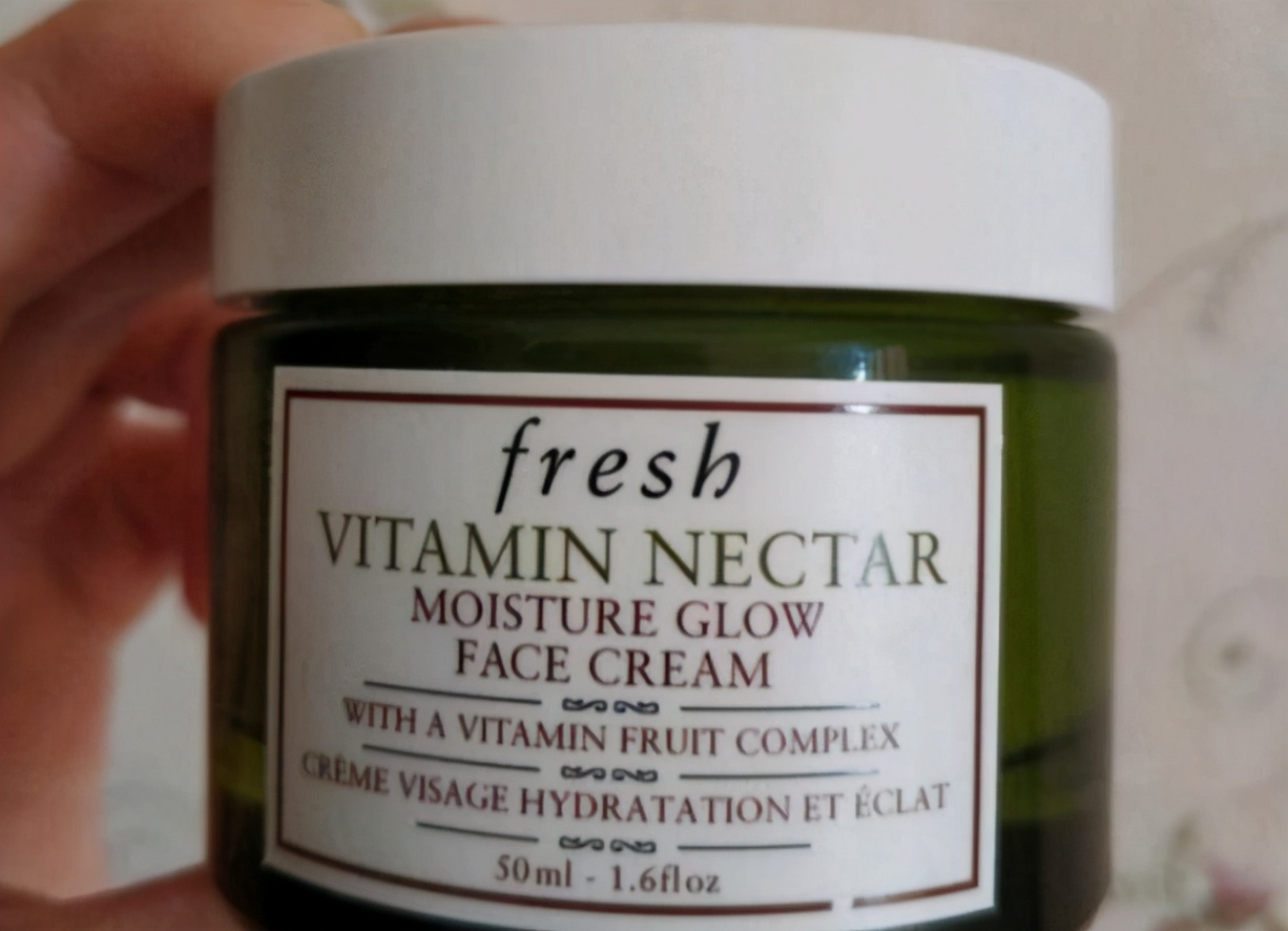 让你的清凉透白到位，湿润不油腻！这些清爽保湿面霜超级好用！