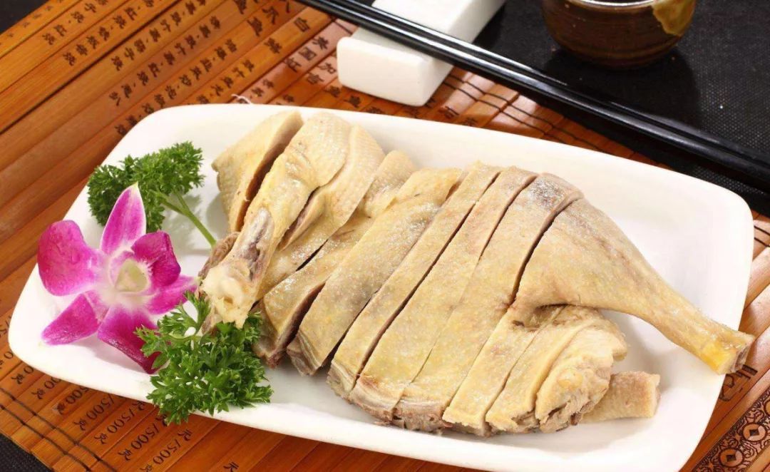 浜洪棿澶╁爞姹熻嫃,浜洪棿浠欏姹熷崡姘翠埂椋庢櫙