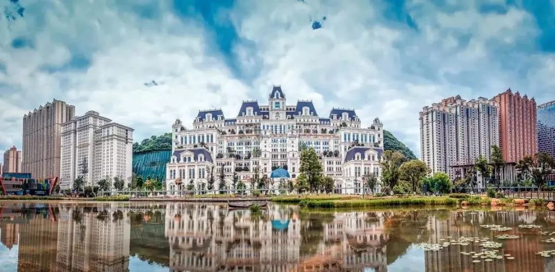 消失的花果园,奇异花果园