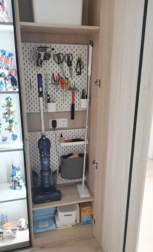 100平现代简约阳台装修风格,125平带阳台简约温馨装修风格