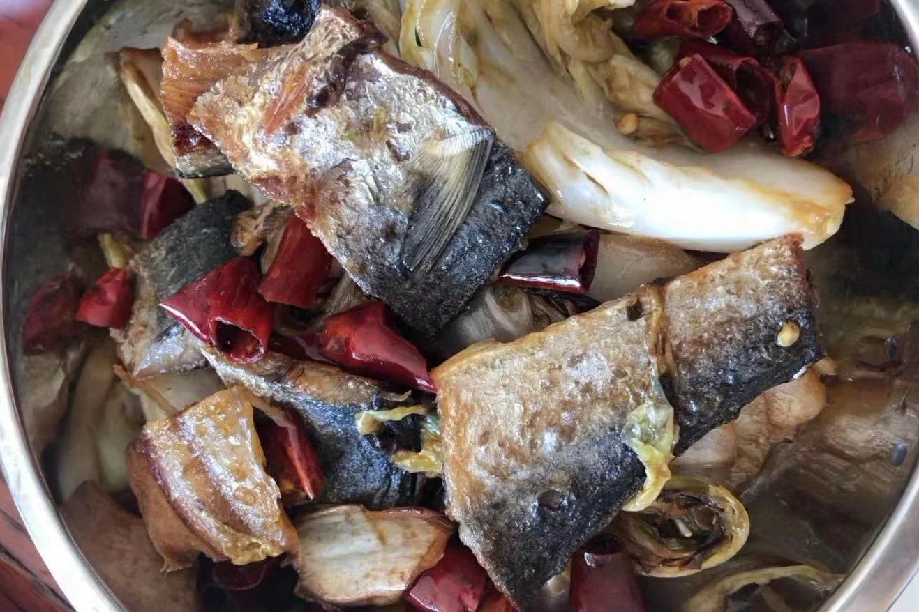 鱼吃不完怎么才能保鲜,鱼虾蟹过顿还可以吃么