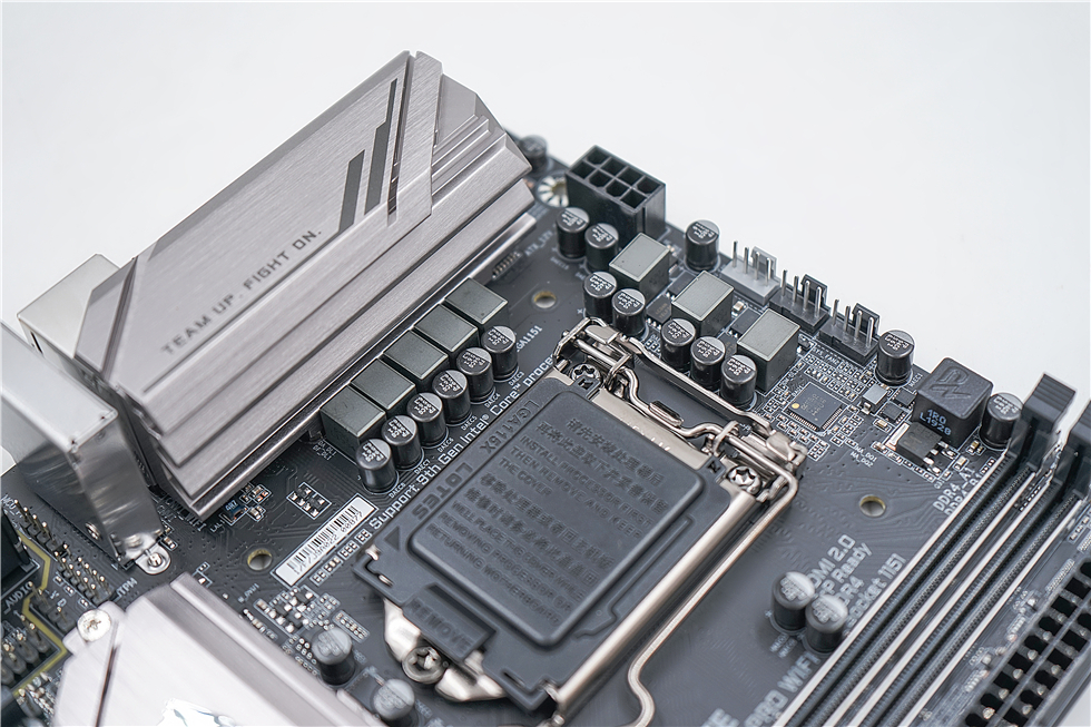 追风者217xe可以装几个硬盘,追风者pk217xe风道解析