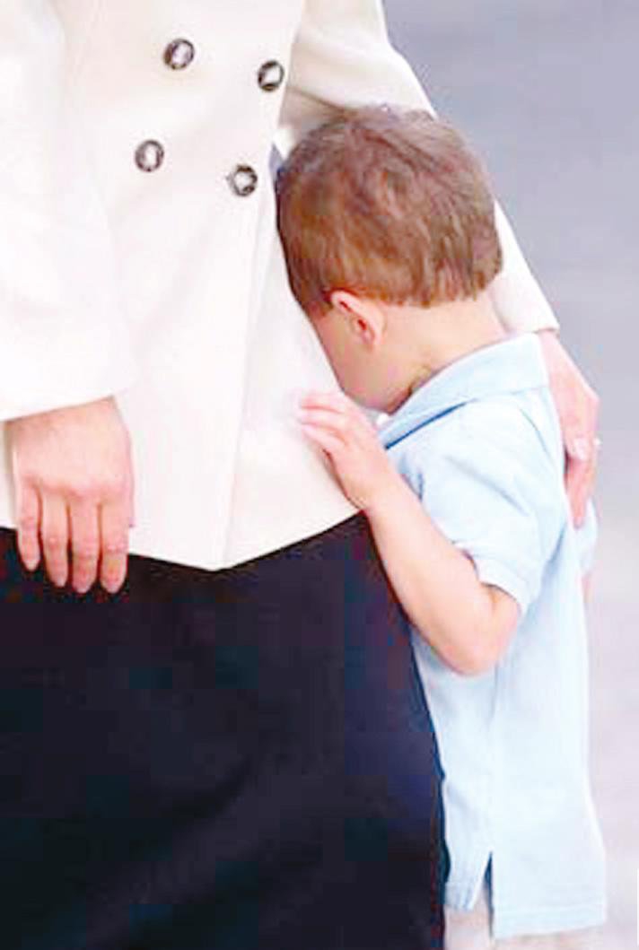 如何缓解剖宫产带来的恐惧心理,家长如何帮助孩子消除焦虑