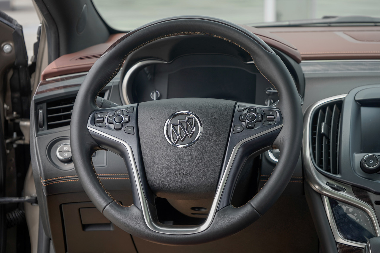 自适应巡航座椅,汽车bose殿堂级音响