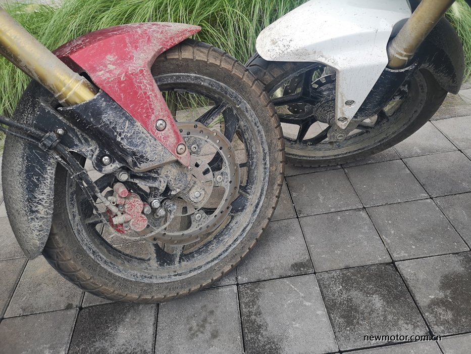 大阳天昴200拉力车加装射灯,大阳天昴200拉力车评测视频