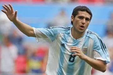 天下足球十大催泪解说可投屏,天下足球十大催泪解说内维尔