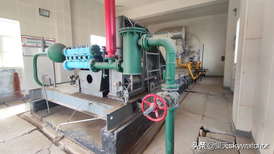 克拉玛依魔鬼城石油井,克拉玛依魔鬼城