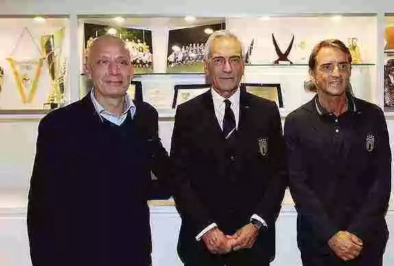 曼奇尼为意大利注入艺术这才是意式足球原始的样子