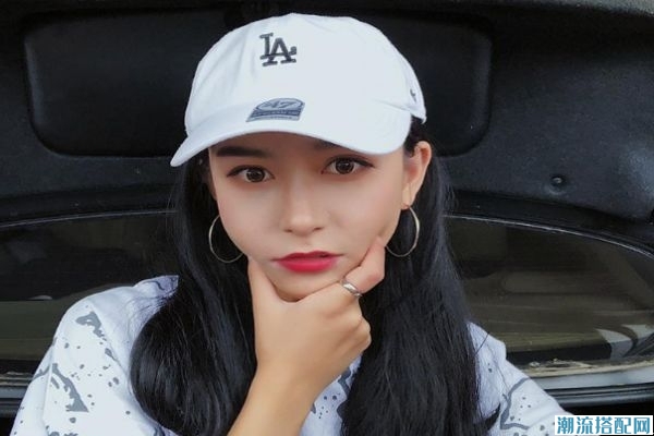 la帽子和mlb帽子版型一样吗,mlb和la和ny是一个品牌吗