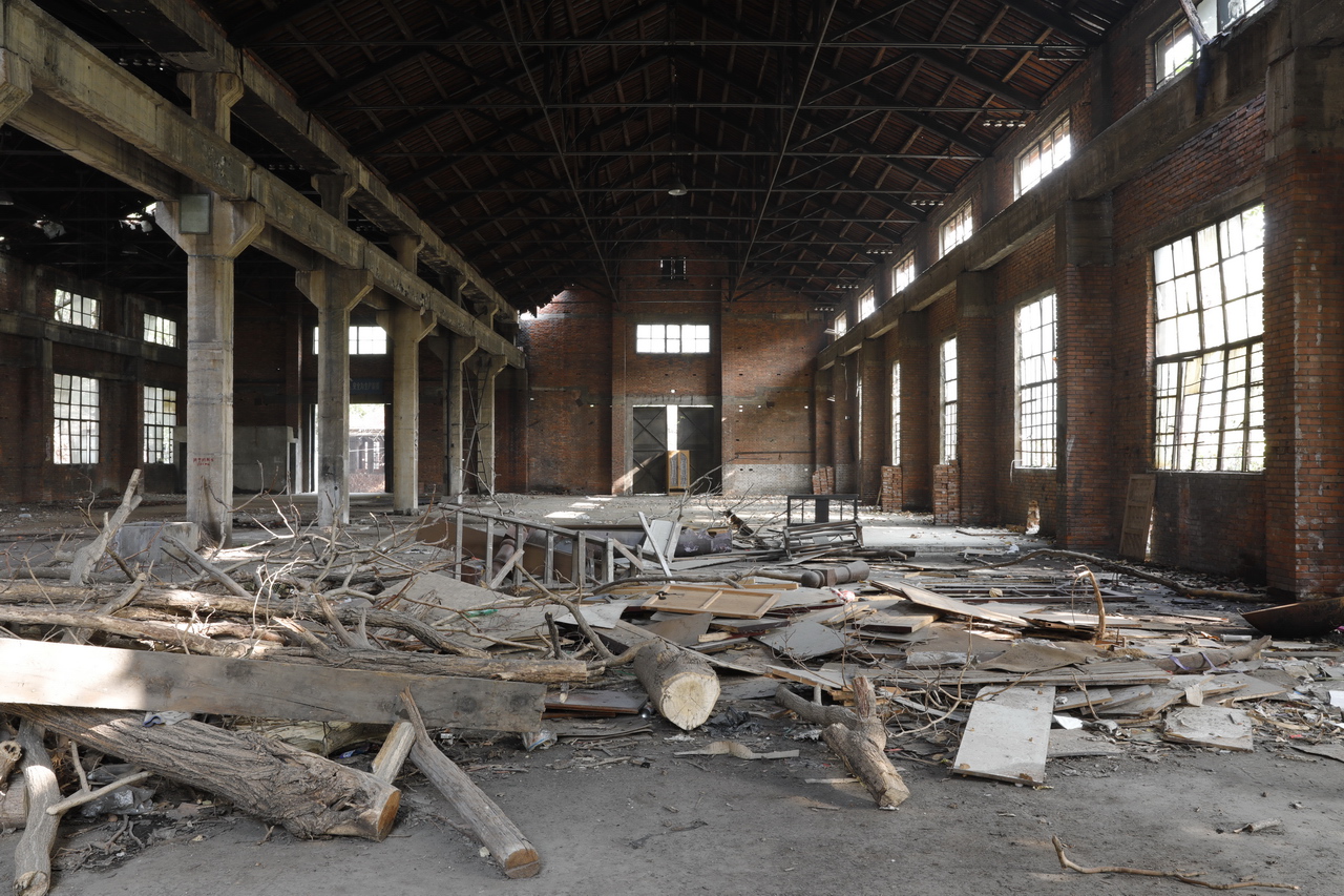 武汉轻型汽车制造厂,武汉特种车制造厂