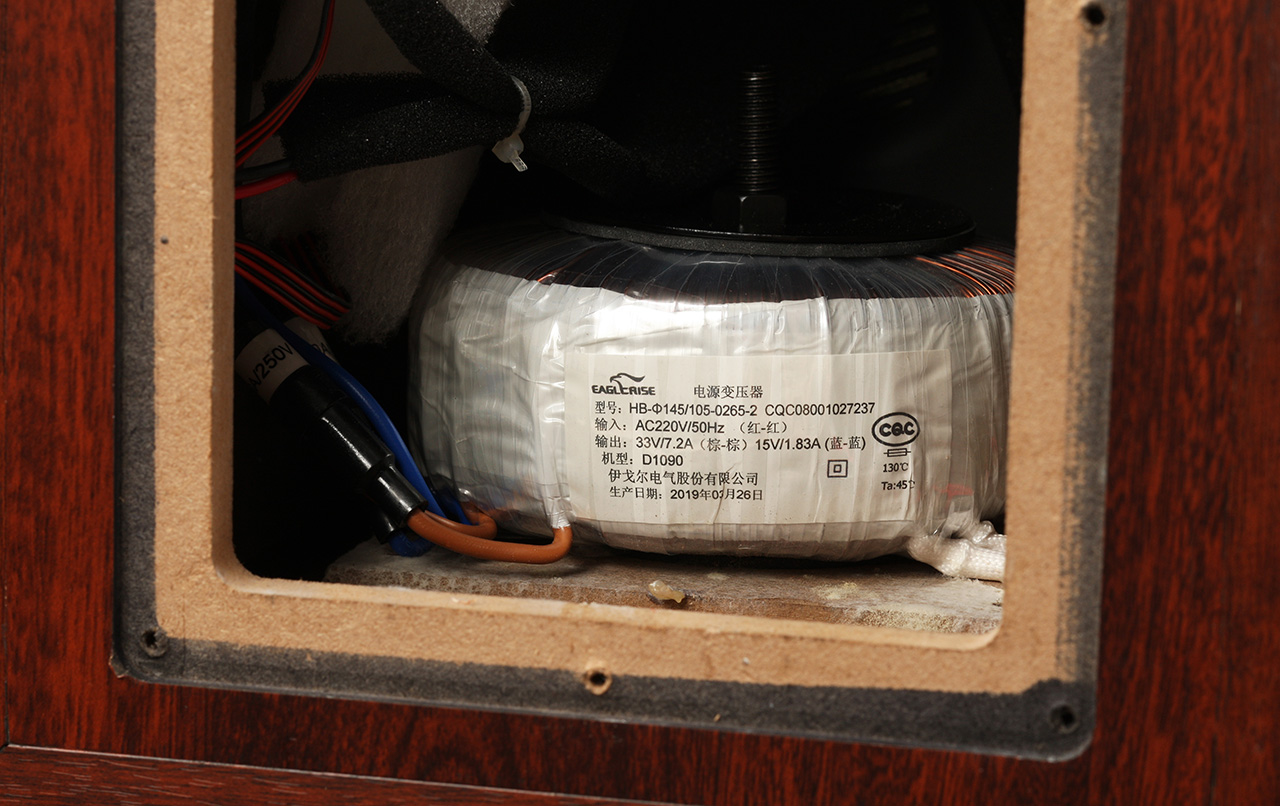 惠威m200mkiii与200mk2,惠威d1090对比惠威m200mkiii