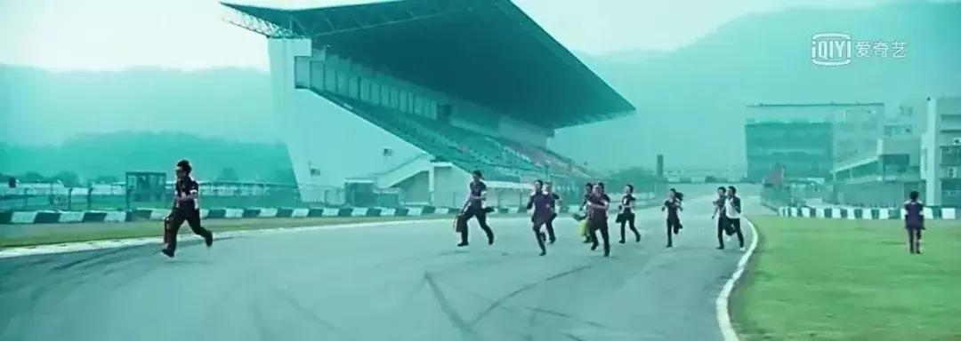 周星驰赵薇光头,赵薇周星驰完整视频